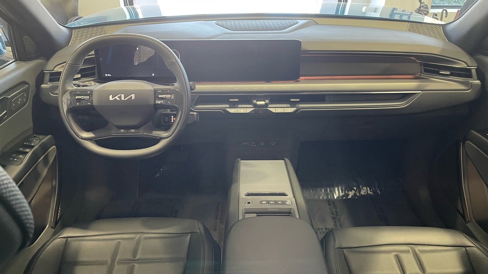 Used 2026 Kia EV9 Land w/ Nightfall Edition Package image 29