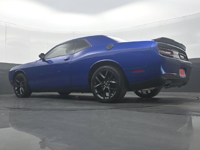 Used 2021 Dodge Challenger SXT w/ Driver Convenience Group RWD image 29