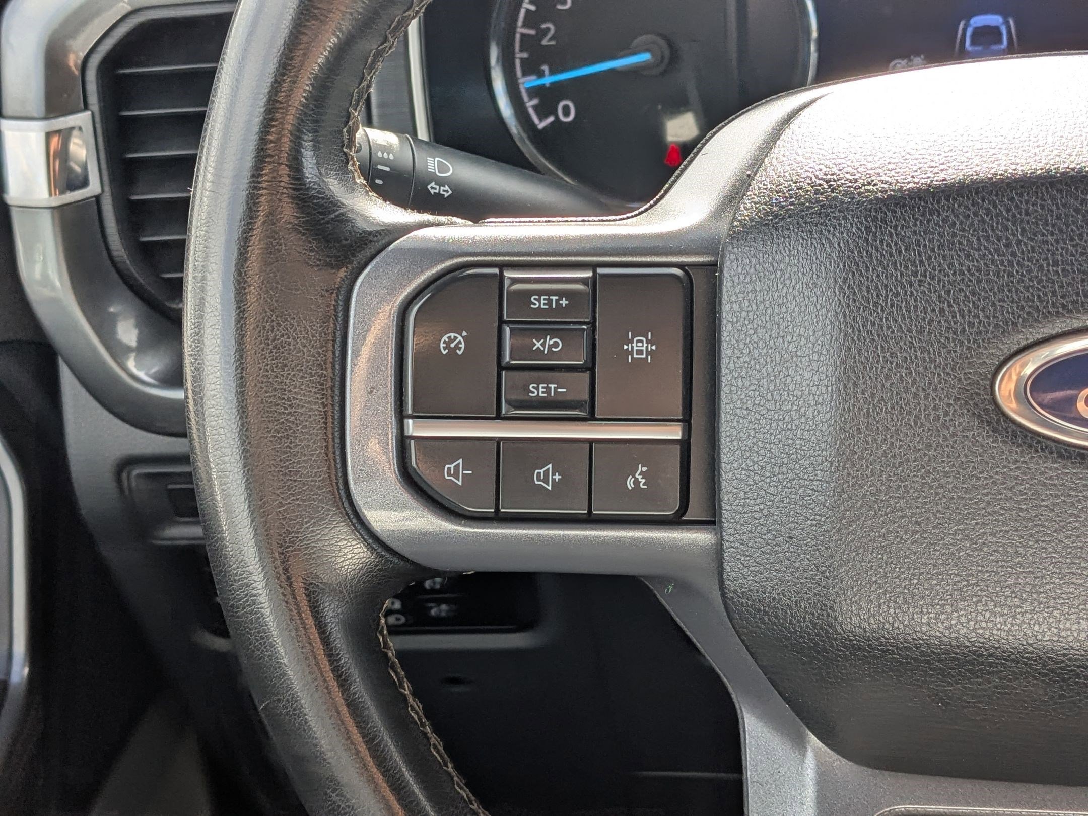 Used 2023 Ford F150 XLT w/ Equipment Group 302A High image 18