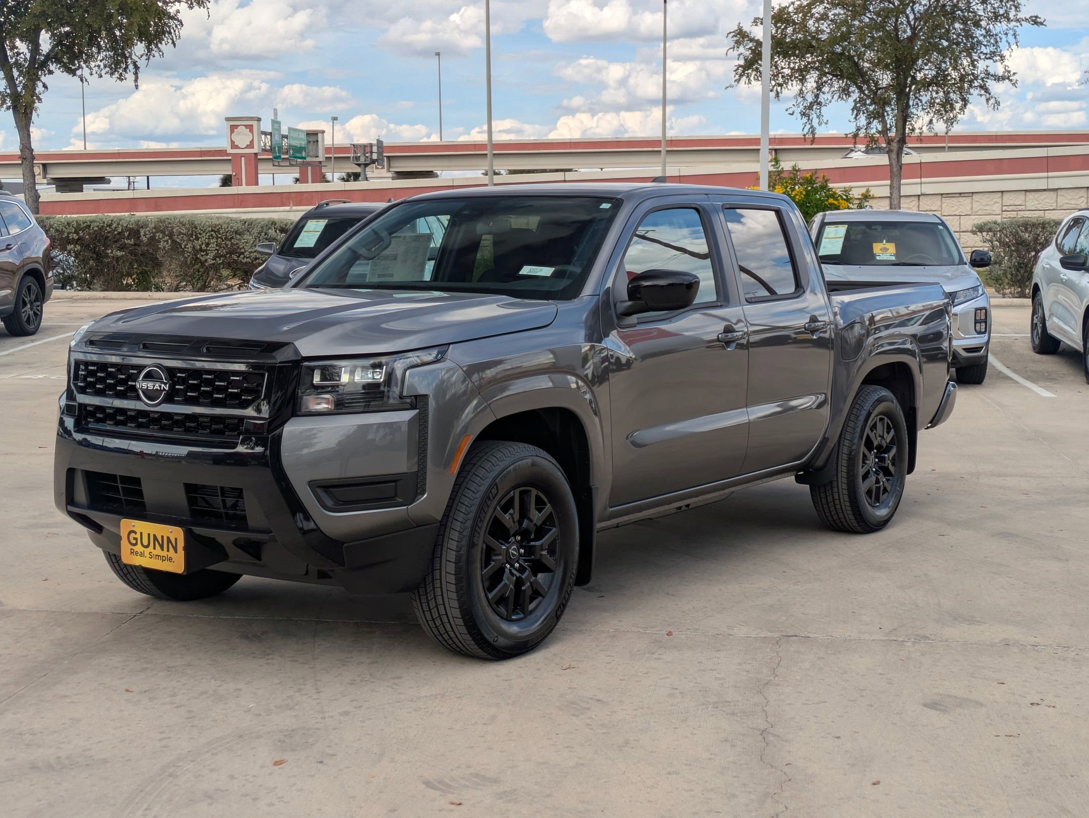 New 2026 Nissan Frontier SV image 7