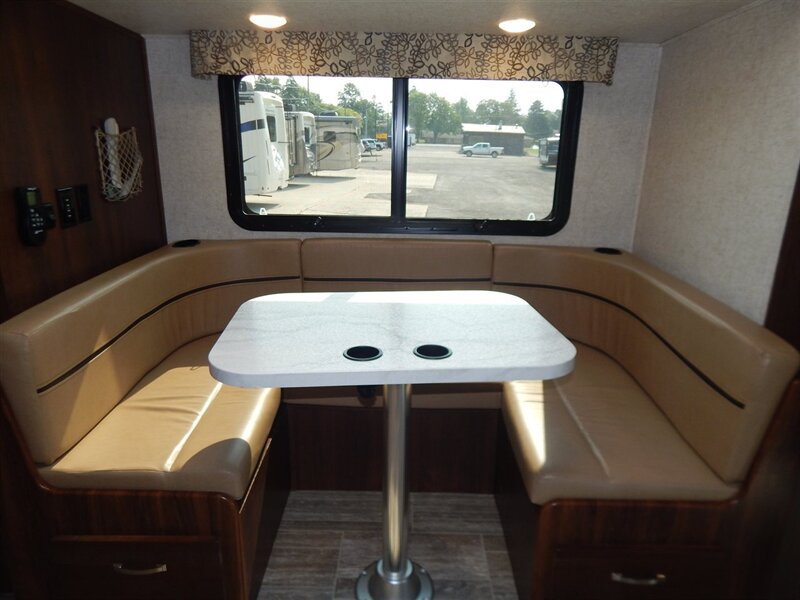 Used 2017 Mercedes-Benz Sprinter 3500 image 29