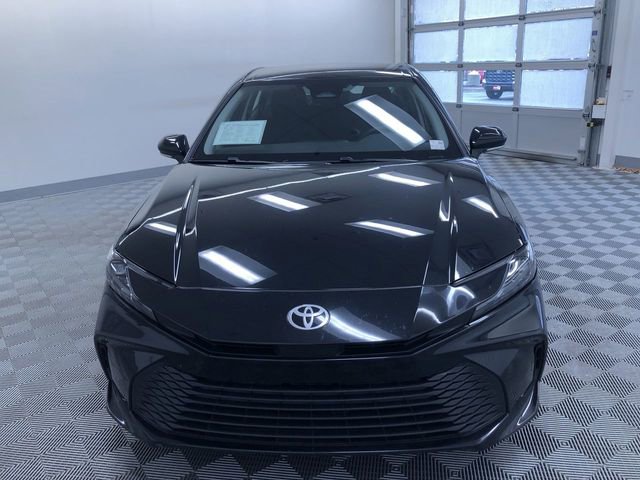 Used 2025 Toyota Camry LE image 15