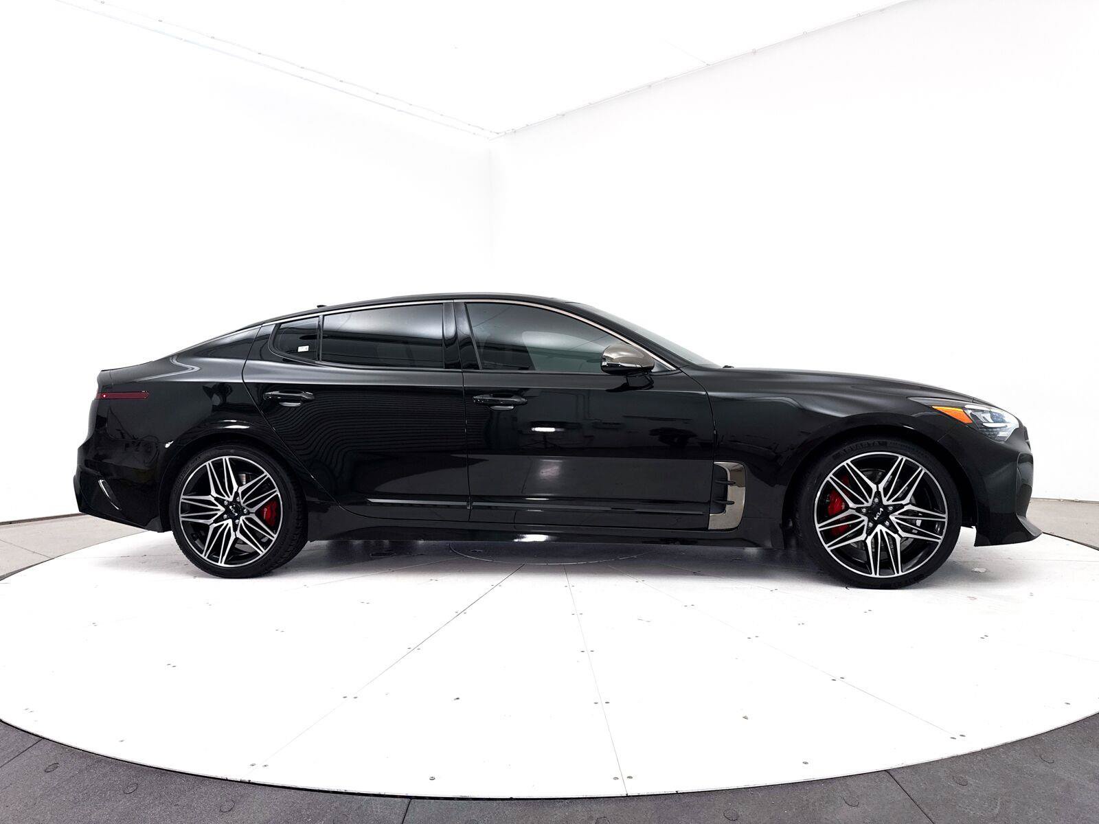 Used 2022 Kia Stinger GT1 w/ Red Interior Color Package RWD image 41