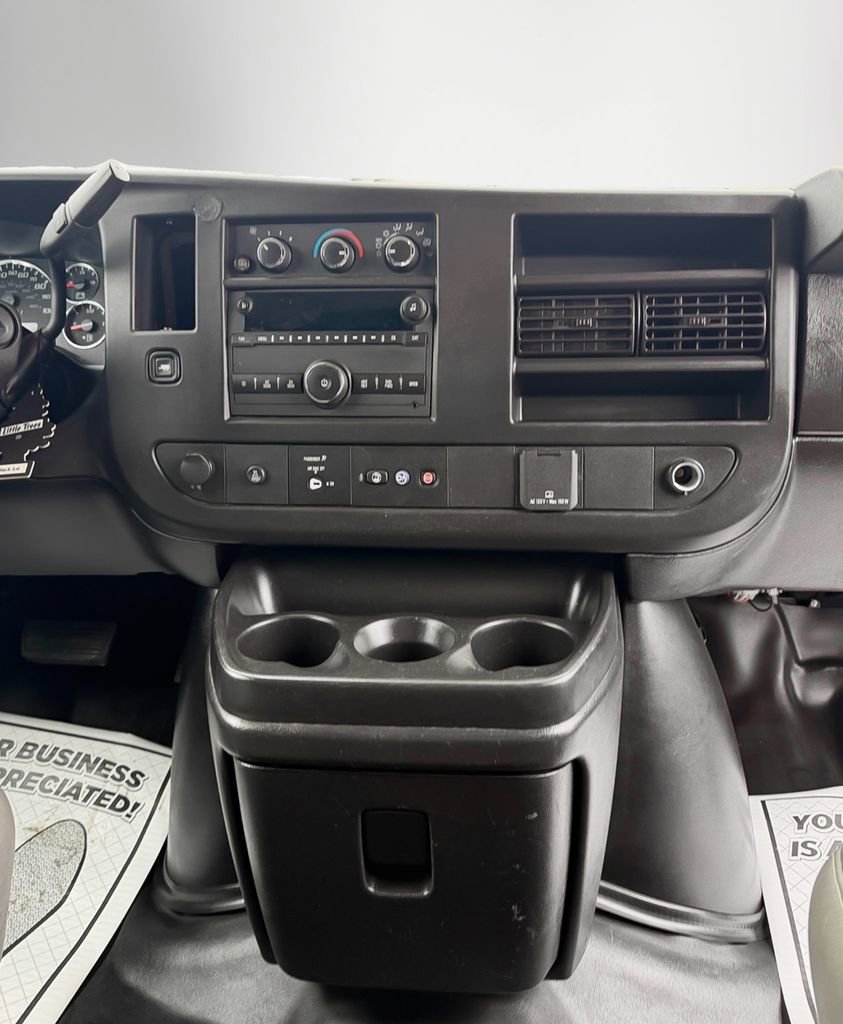 Used 2021 GMC Savana 2500 w/ Driver Convenience Package image 18