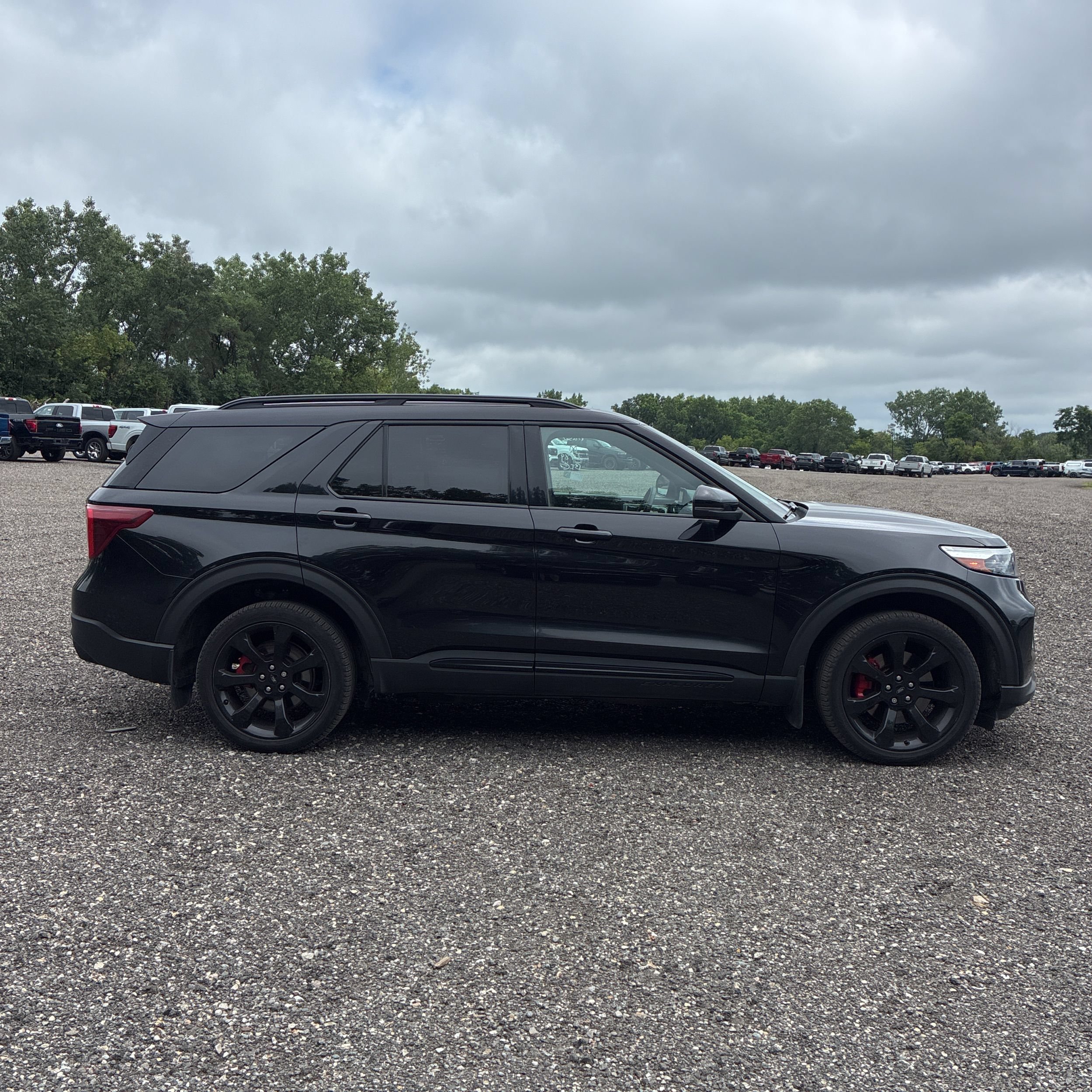 Used 2023 Ford Explorer ST w/ Technology Package AWD/4WD image 8