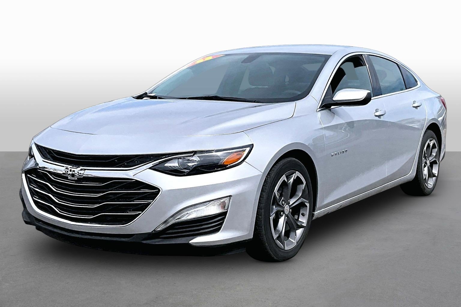 Used 2022 Chevrolet Malibu LT FWD image 1