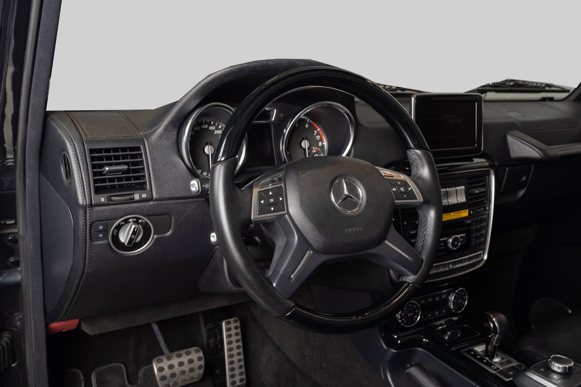 Used 2013 Mercedes-Benz G 500 image 19