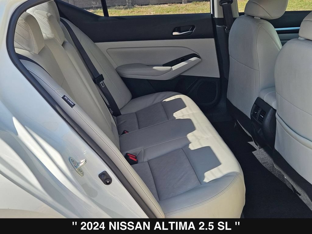 Used 2024 Nissan Altima 2.5 SL FWD image 27