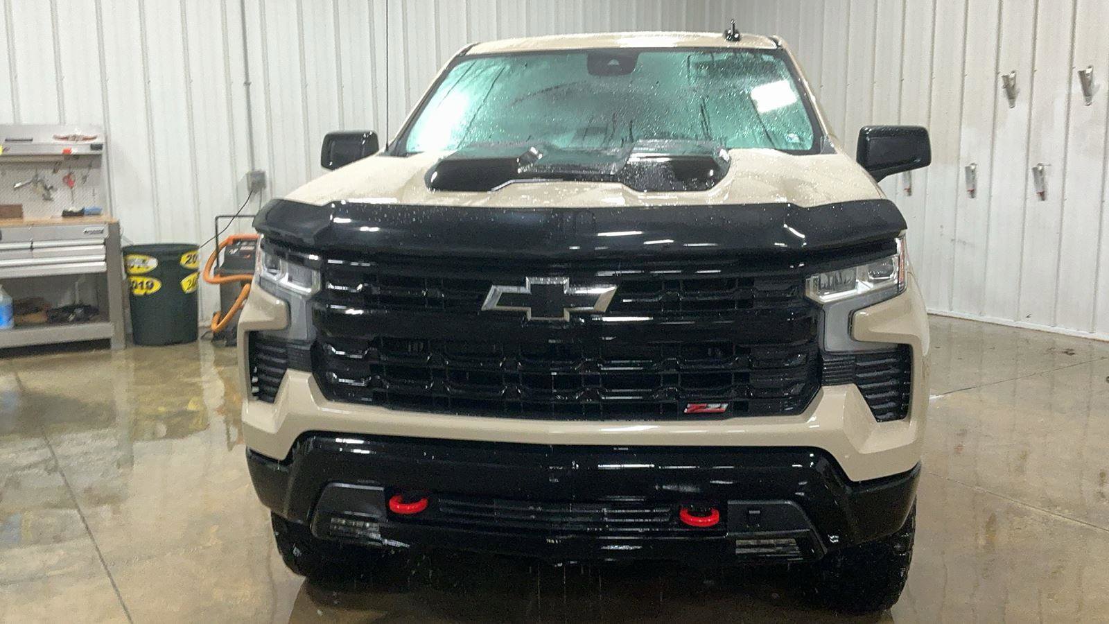 Used 2023 Chevrolet Silverado 1500 LT Trail Boss image 2