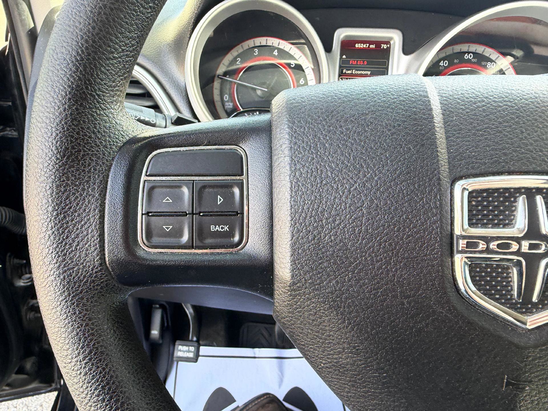 Used 2019 Dodge Journey SE FWD image 23