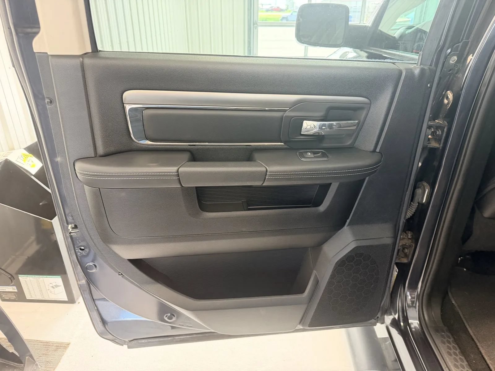Used 2015 RAM 1500 Sport w/ Convenience Group AWD/4WD image 13