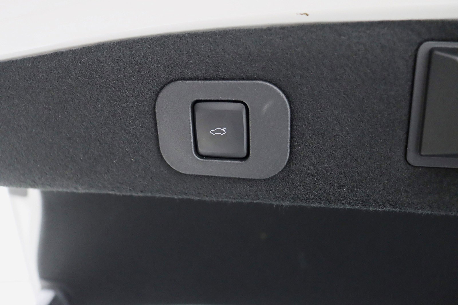 Used 2020 Lincoln Continental Reserve image 39