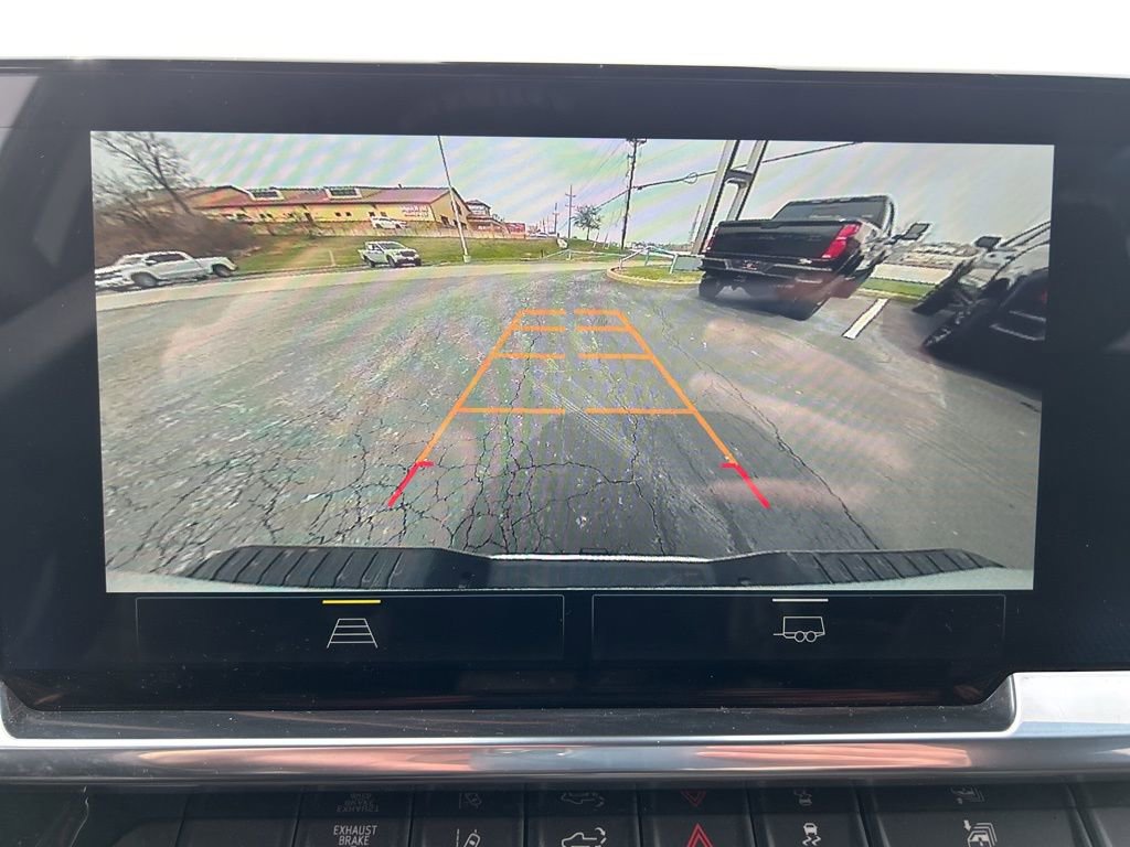 Used 2025 Chevrolet Silverado 2500 LT w/ Convenience Package image 32