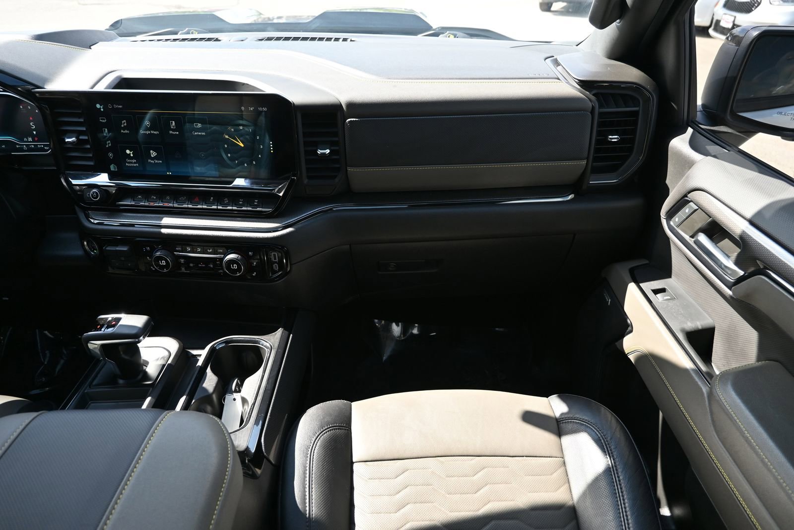 Used 2024 Chevrolet Silverado 1500 ZR2 w/ Technology Package AWD/4WD image 19