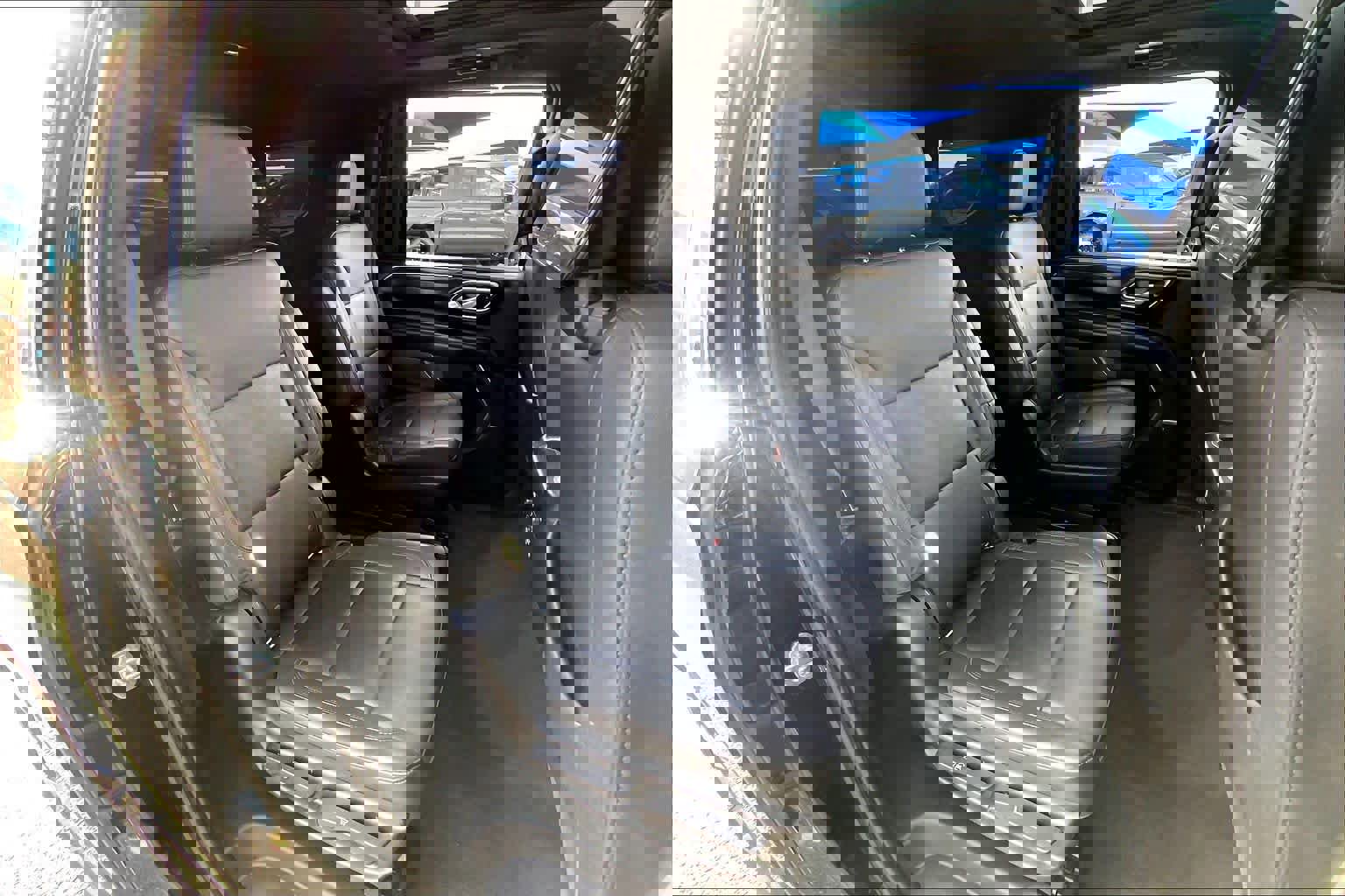 Used 2021 Chevrolet Suburban LT w/ LT Signature Package image 20