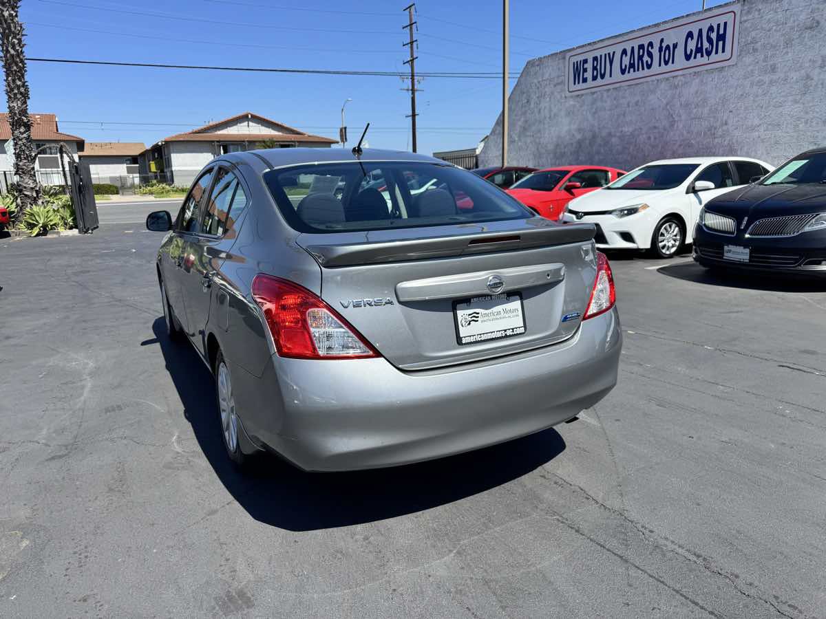 Used 2014 Nissan Versa S Plus FWD image 2