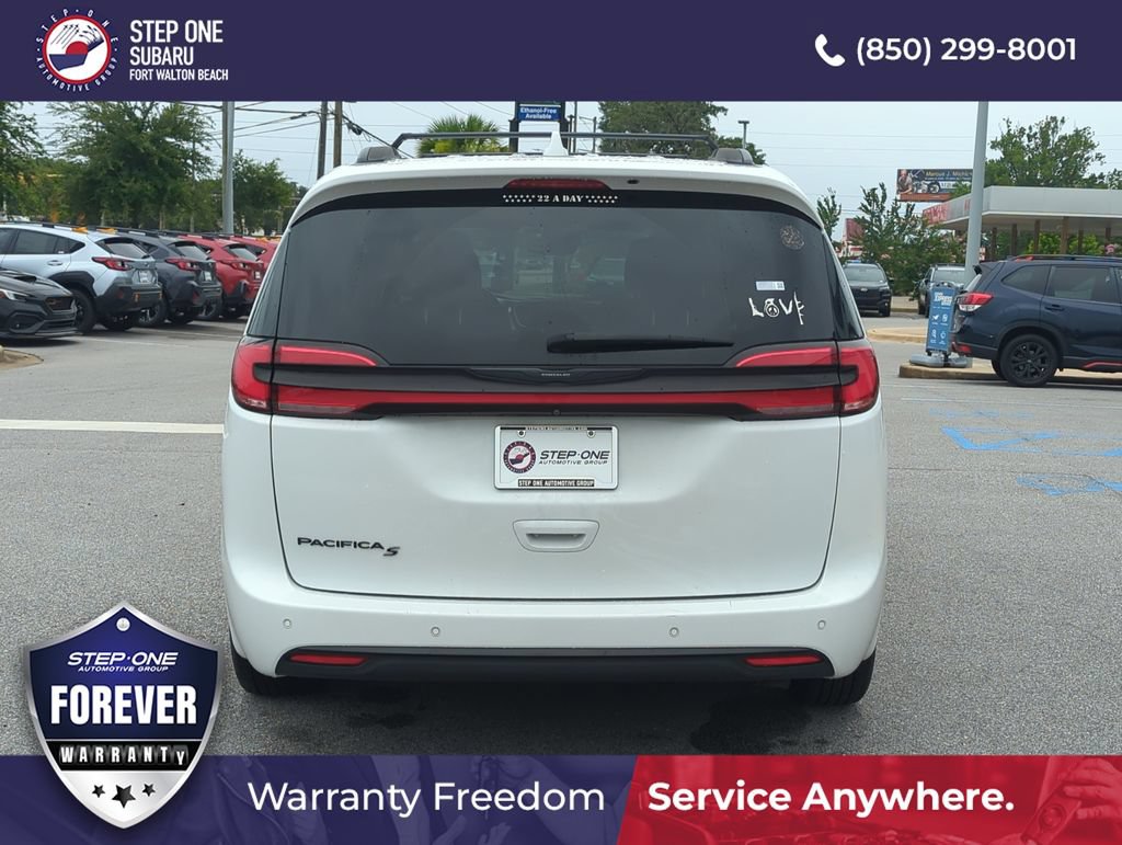 Used 2021 Chrysler Pacifica Touring w/ S Appearance Package FWD image 6
