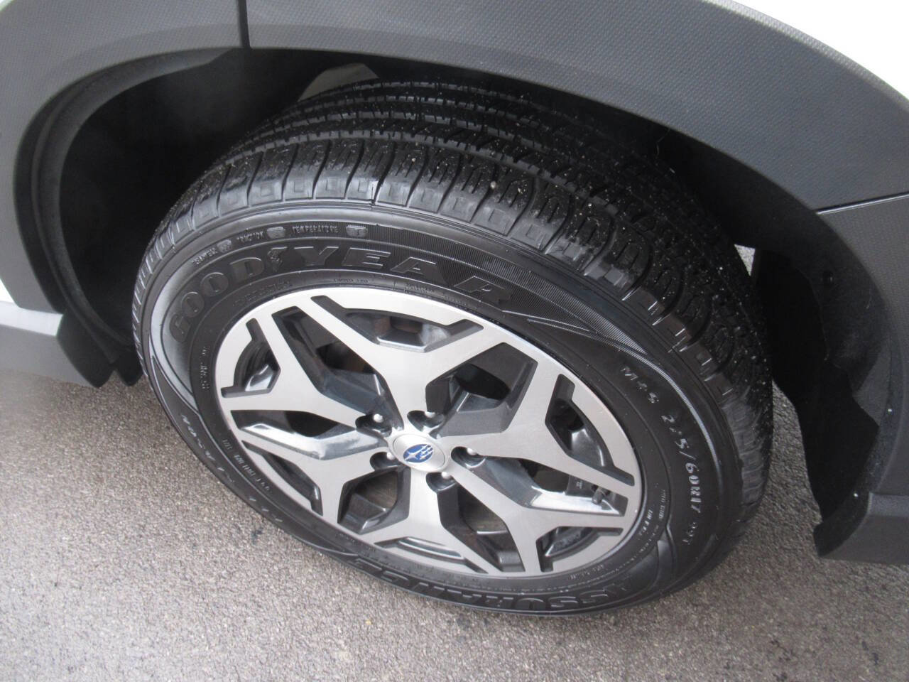 Used 2022 Subaru Forester Premium AWD/4WD image 16
