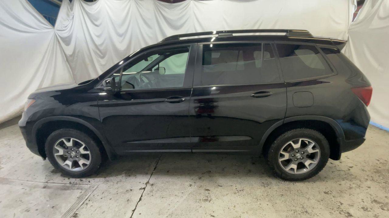 Used 2022 Honda Passport TrailSport image 5