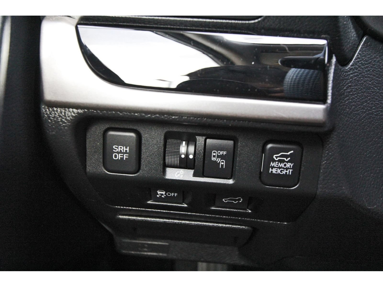 Used 2017 Subaru Forester 2.5i Limited AWD/4WD image 19