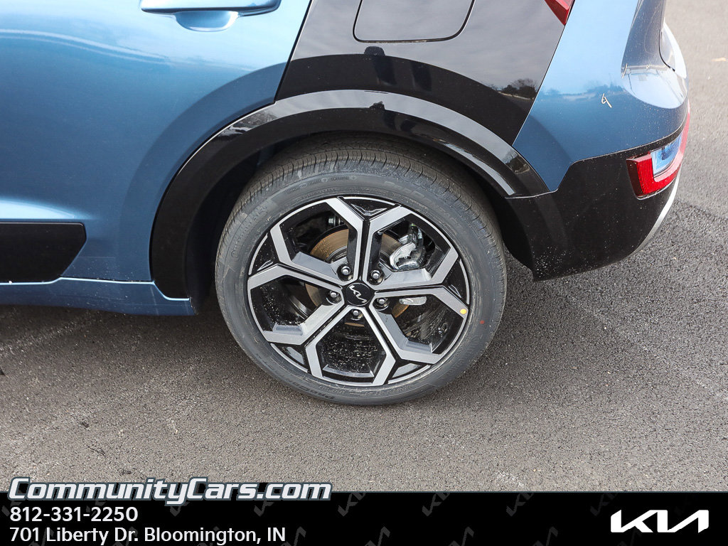 New 2026 Kia Niro SX Touring image 9