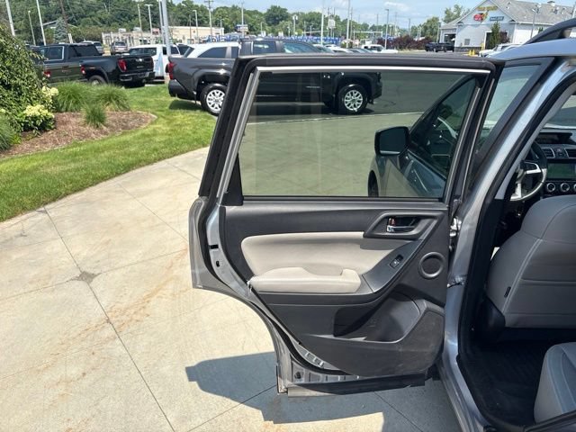 Used 2018 Subaru Forester 2.5i Limited AWD/4WD image 25