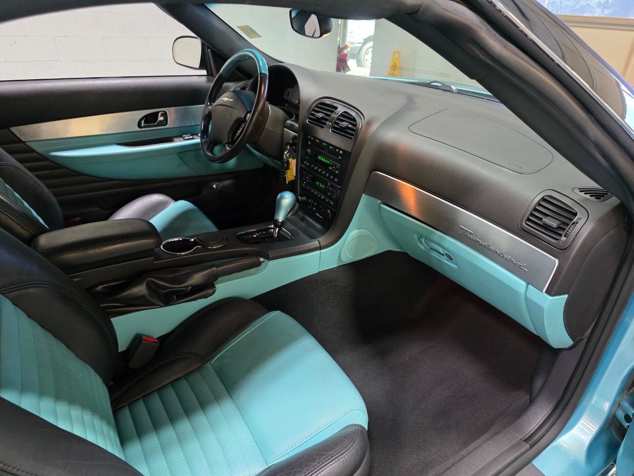 Used 2002 Ford Thunderbird RWD image 19