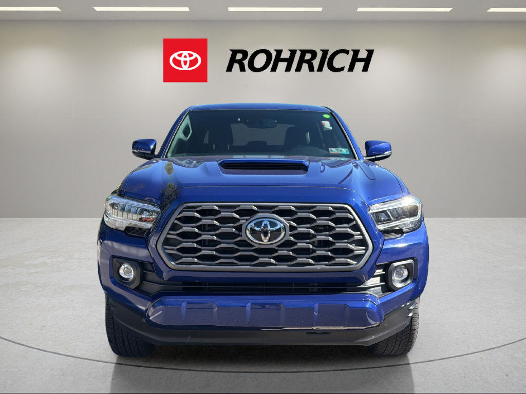 Used 2023 Toyota Tacoma TRD Sport w/ Technology Package AWD/4WD image 2