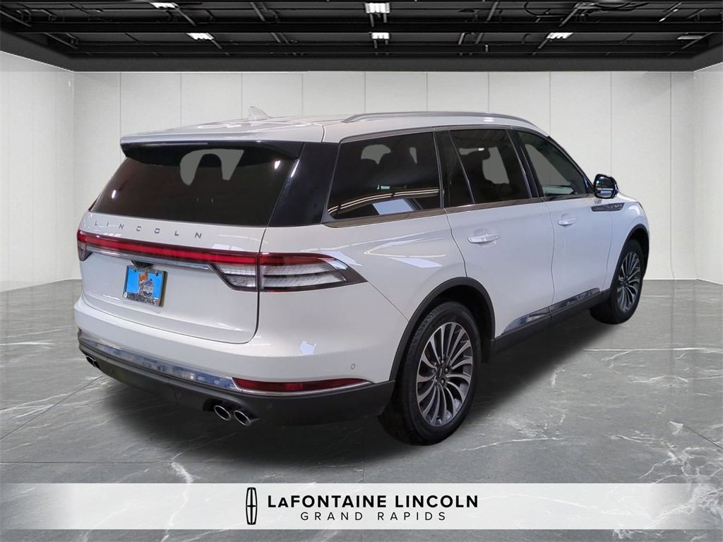 Certified 2023 Lincoln Aviator Reserve w/ Equipment Group 201A image 5