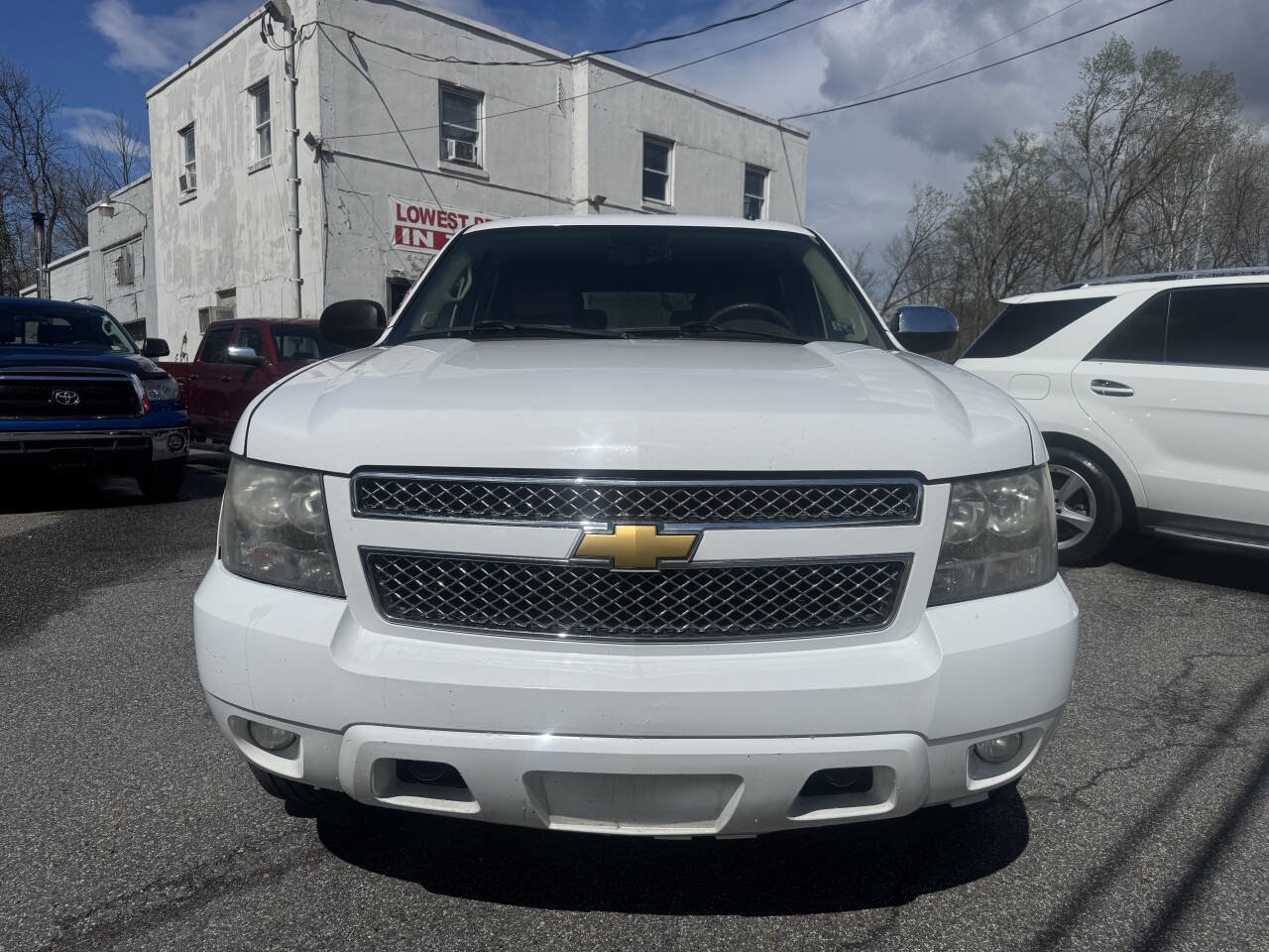 Used 2010 Chevrolet Tahoe LTZ AWD/4WD image 4