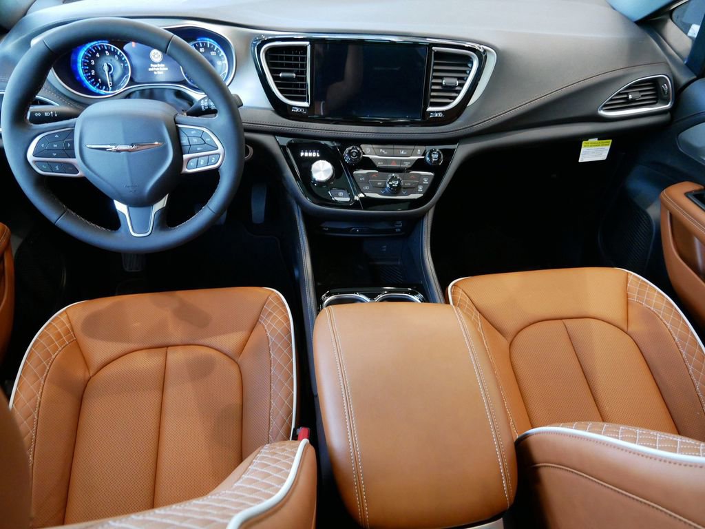New 2026 Chrysler Pacifica Pinnacle image 28