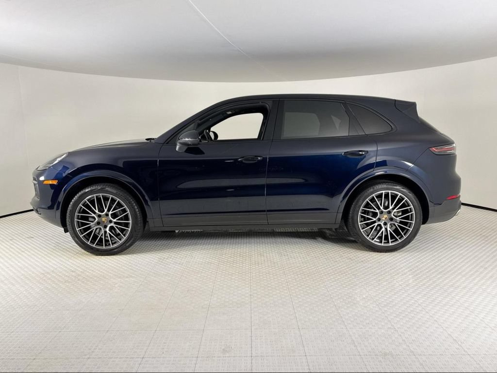 Certified 2023 Porsche Cayenne AWD/4WD image 2