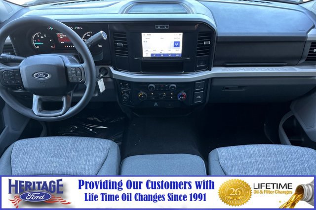 New 2025 Ford F250 XLT image 13