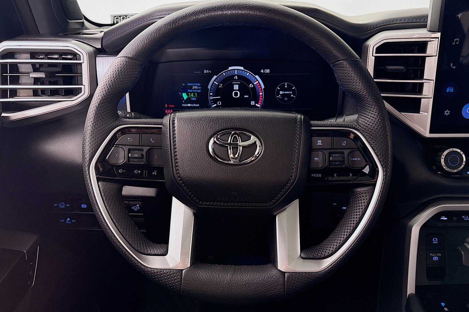 Used 2024 Toyota Tundra Platinum AWD/4WD image 19