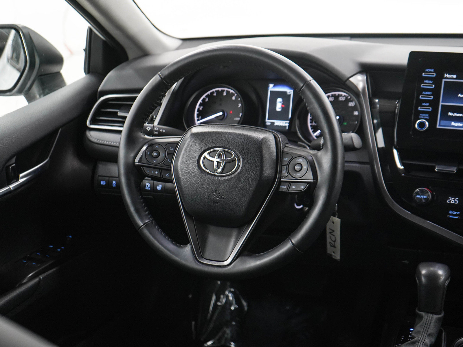 Used 2024 Toyota Camry SE FWD image 14