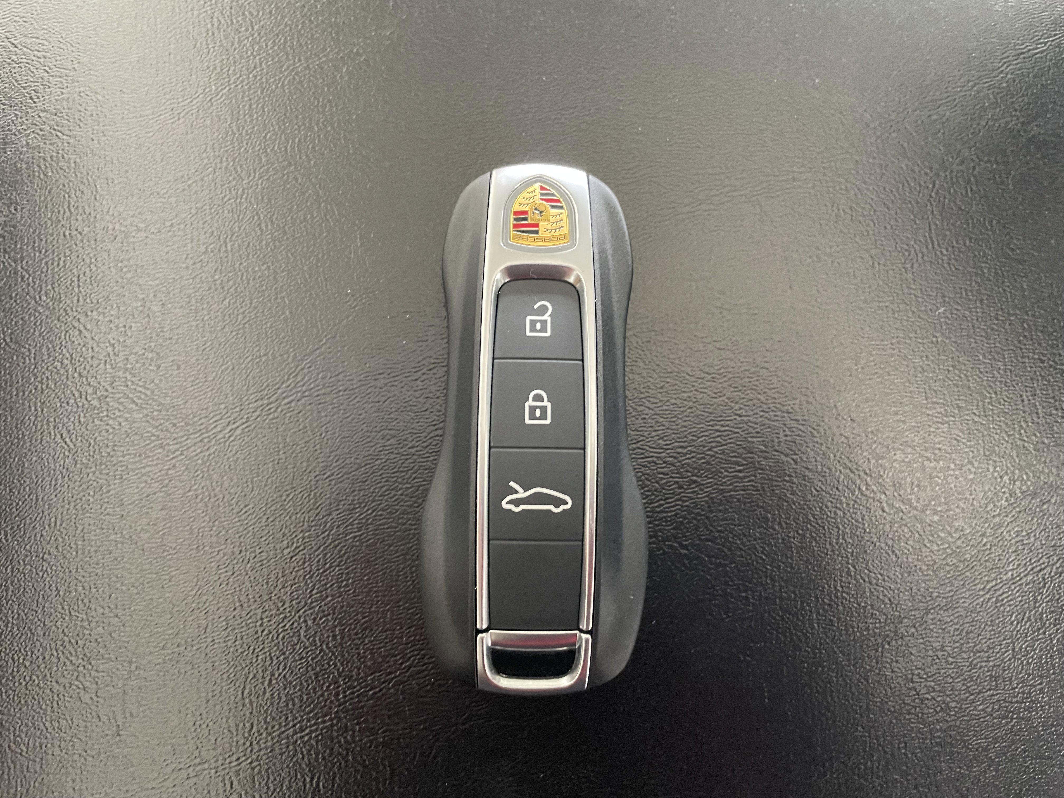 Used 2025 Porsche 911 Carrera image 25