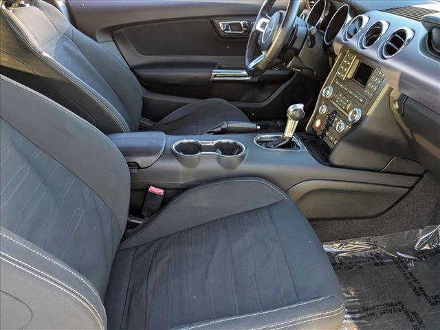 Used 2017 Ford Mustang Coupe image 18