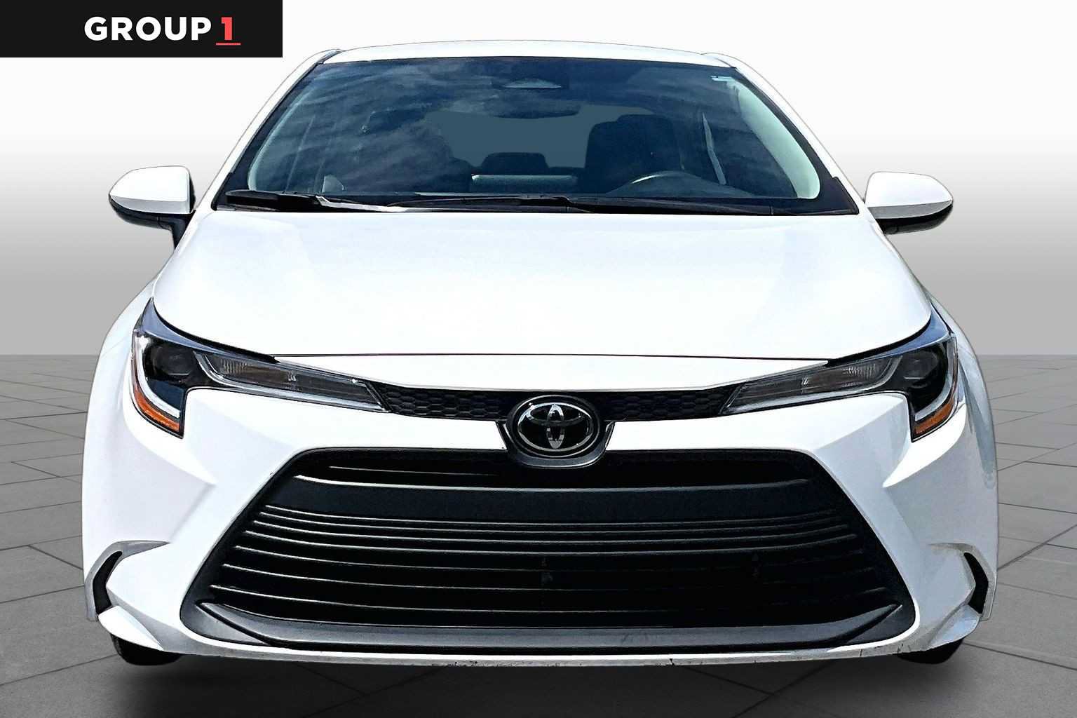Used 2024 Toyota Corolla LE FWD image 4