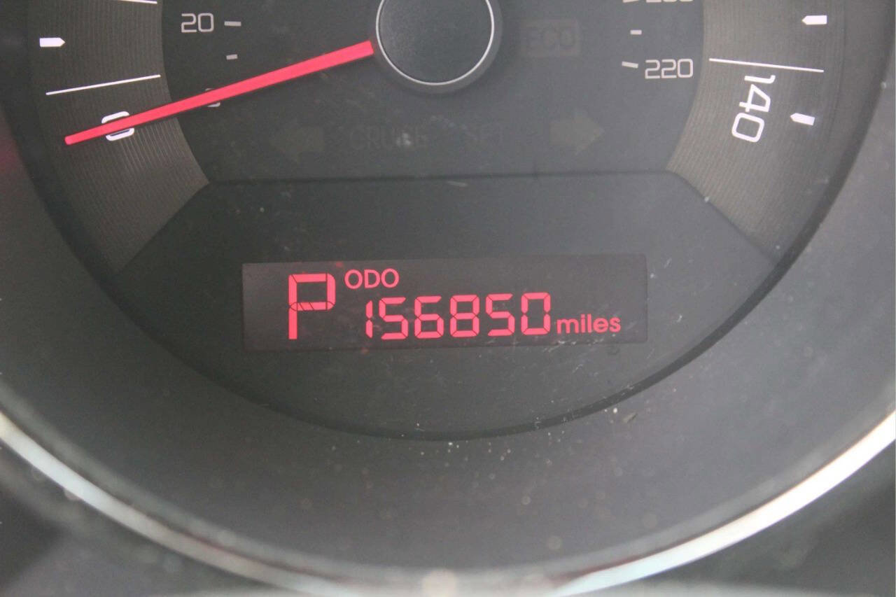 Used 2011 Kia Soul + image 7