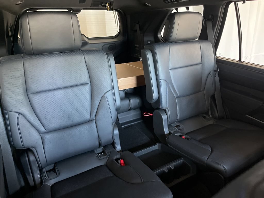 New 2026 Toyota Sequoia Platinum AWD/4WD image 32