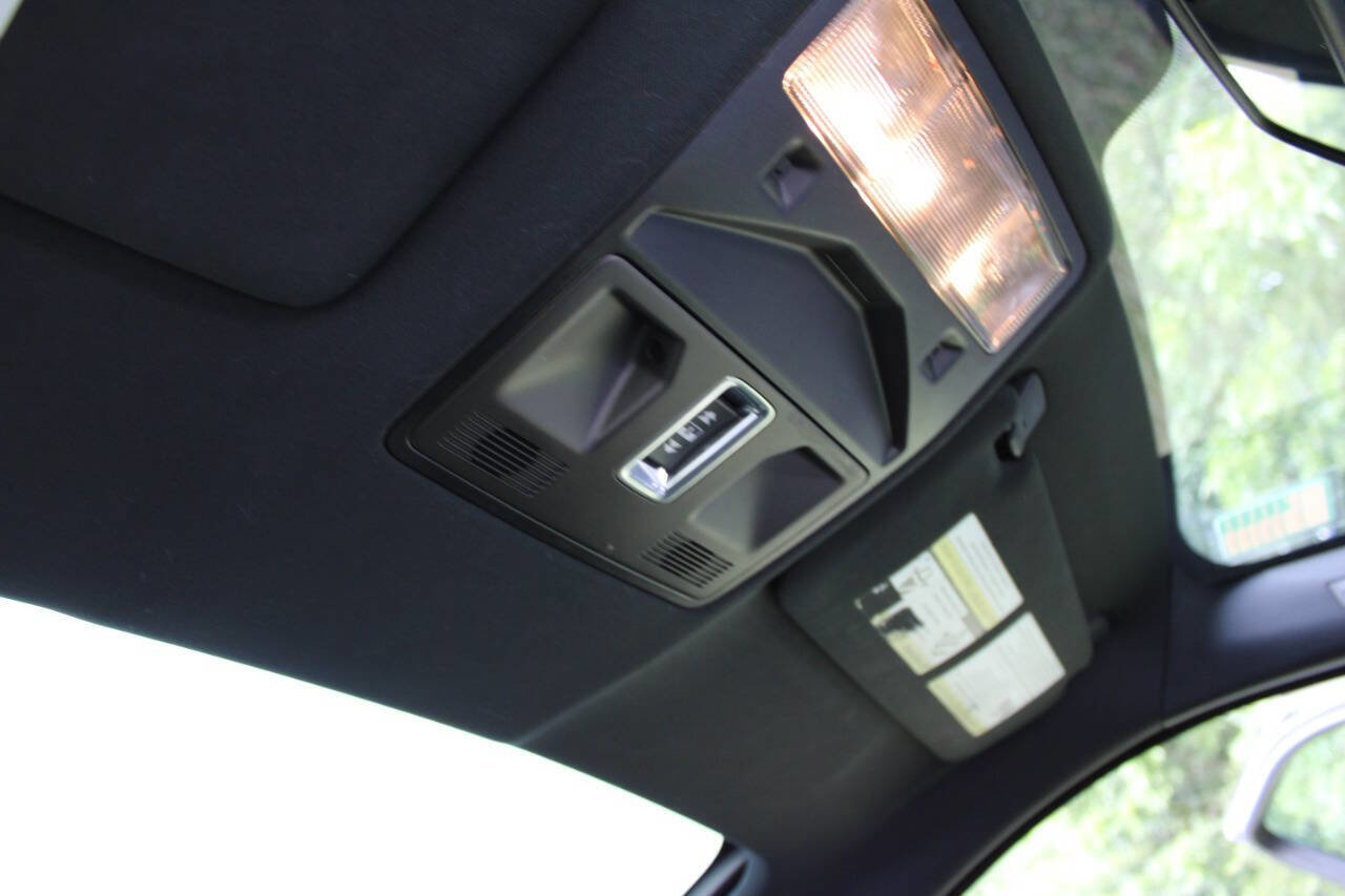 Used 2013 Land Rover Range Rover Evoque Pure Premium image 40