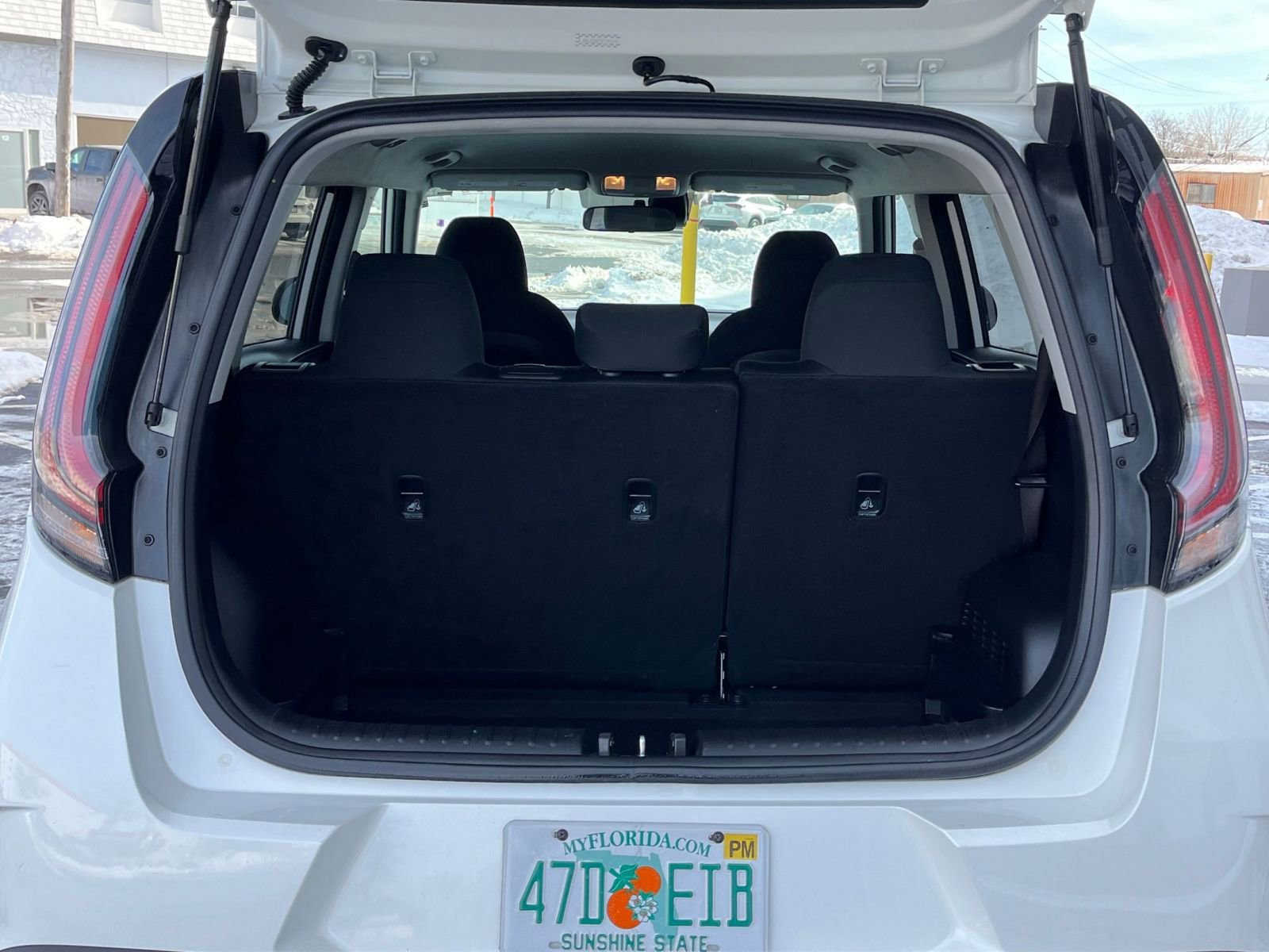 Used 2025 Kia Soul LX w/ LX Technology Package image 27