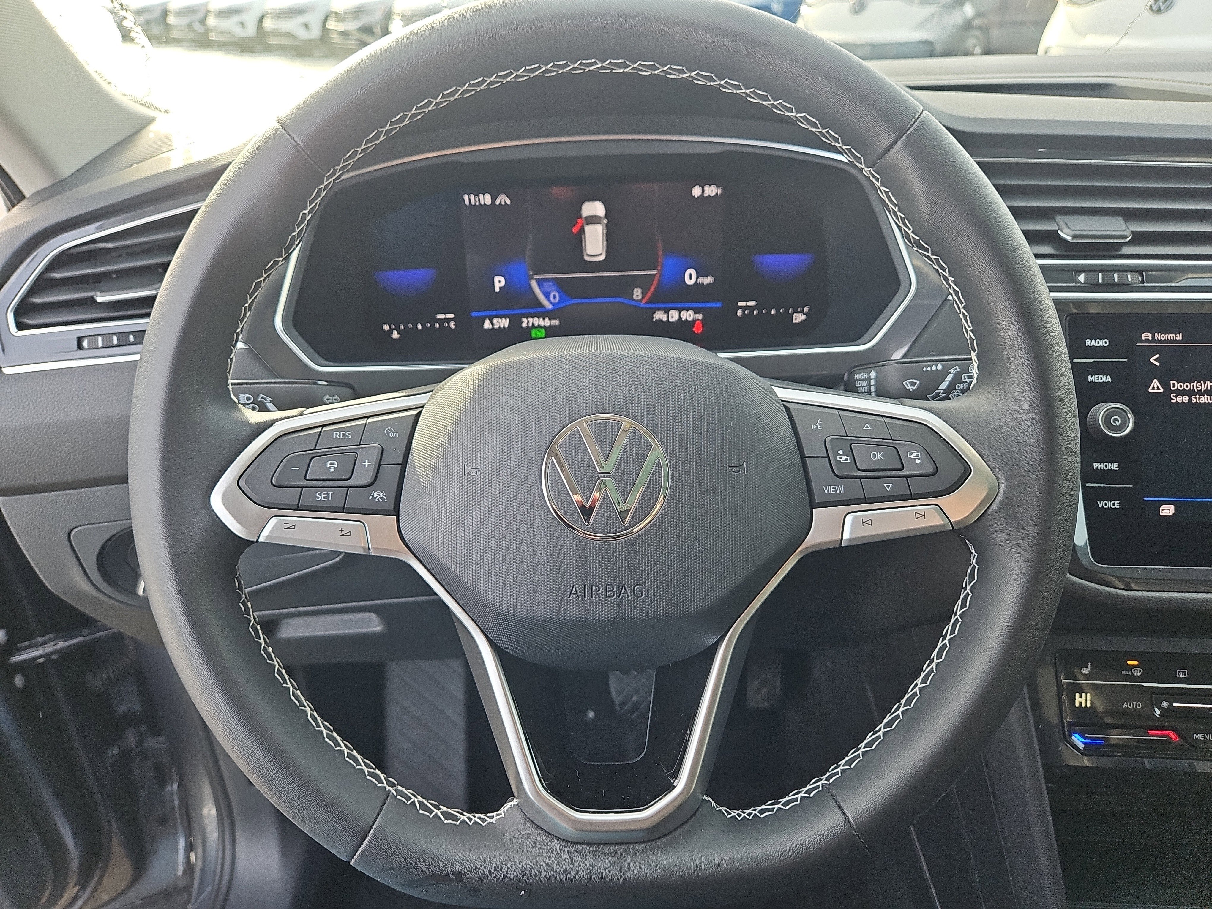 Certified 2023 Volkswagen Tiguan SE w/ Panoramic Sunroof Package image 19