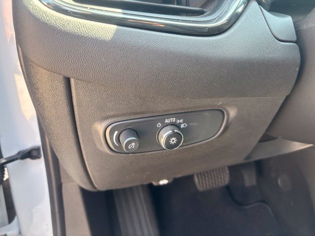 Used 2024 Chevrolet Equinox RS w/ RS Leather Package FWD image 19