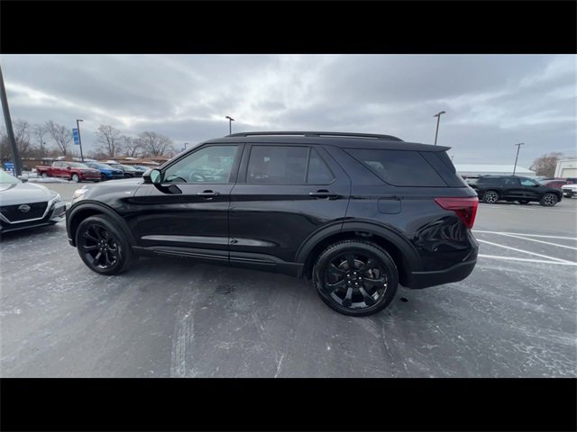 Used 2023 Ford Explorer ST-Line w/ Class IV Trailer Tow Package image 5