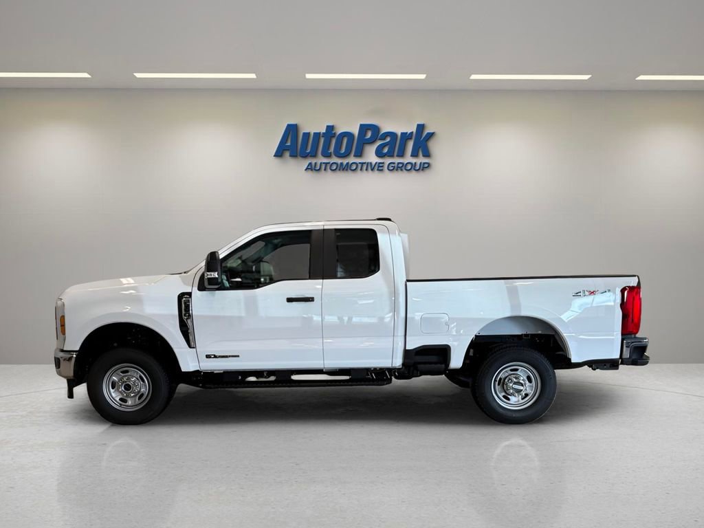 New 2026 Ford F350 XL w/ XL Chrome Package AWD/4WD image 4