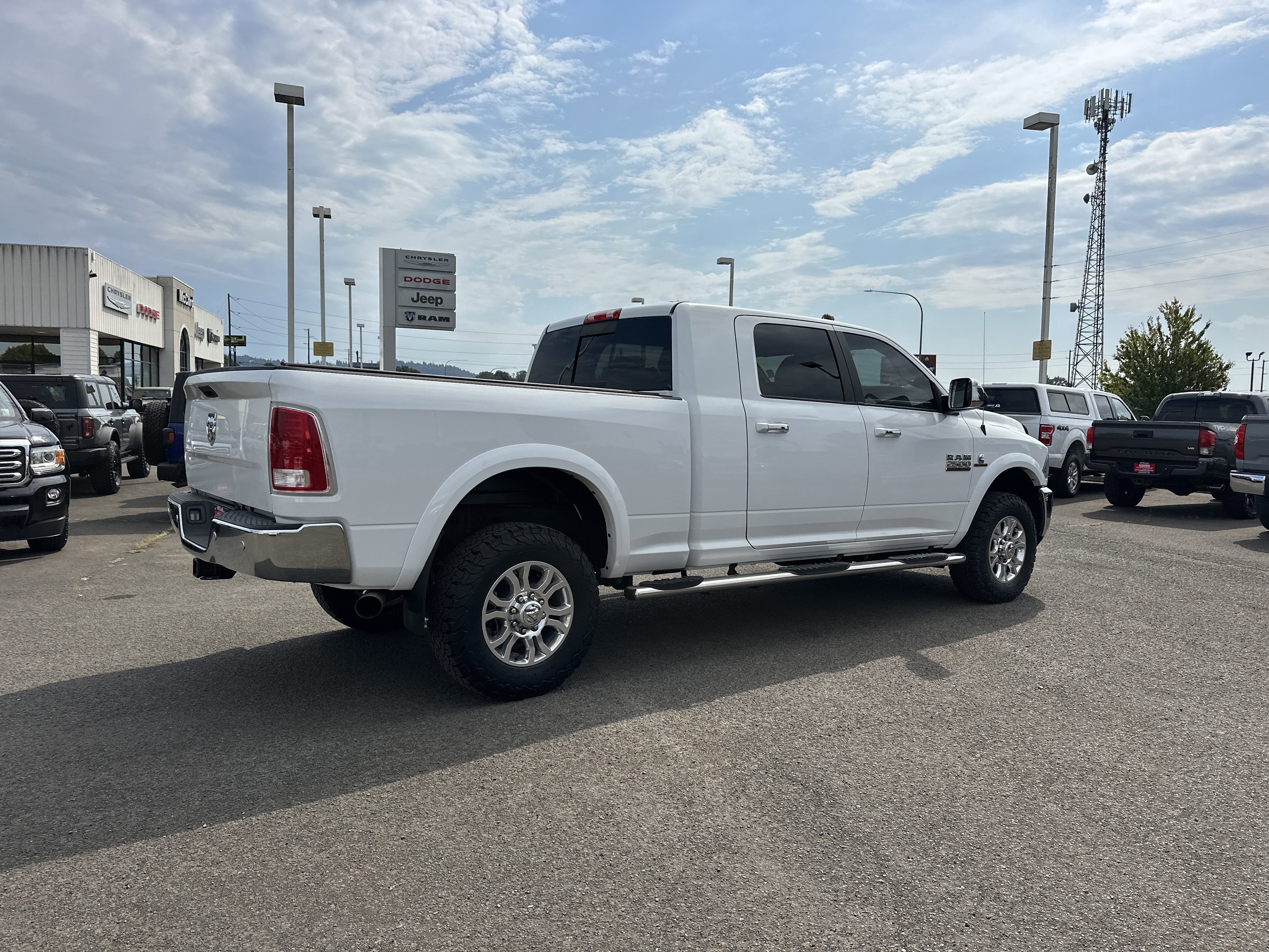 Used 2018 RAM 2500 Laramie w/ Convenience Group image 6