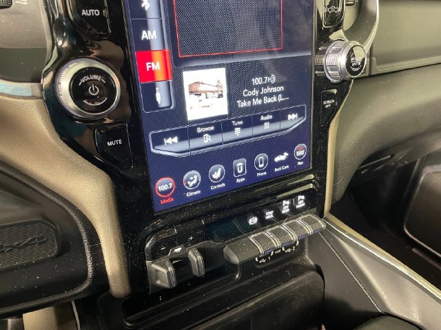 Used 2020 RAM 3500 Laramie AWD/4WD image 8
