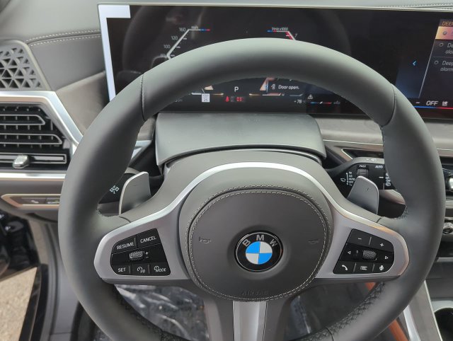 Used 2026 BMW X7 xDrive40i w/ M Sport Package AWD/4WD image 18