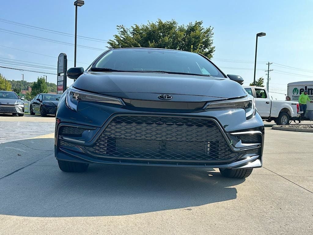 New 2026 Toyota Corolla SE FWD image 2